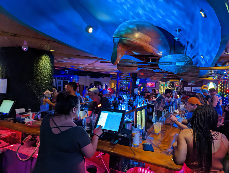 Hula’s Bar & Lei Stand